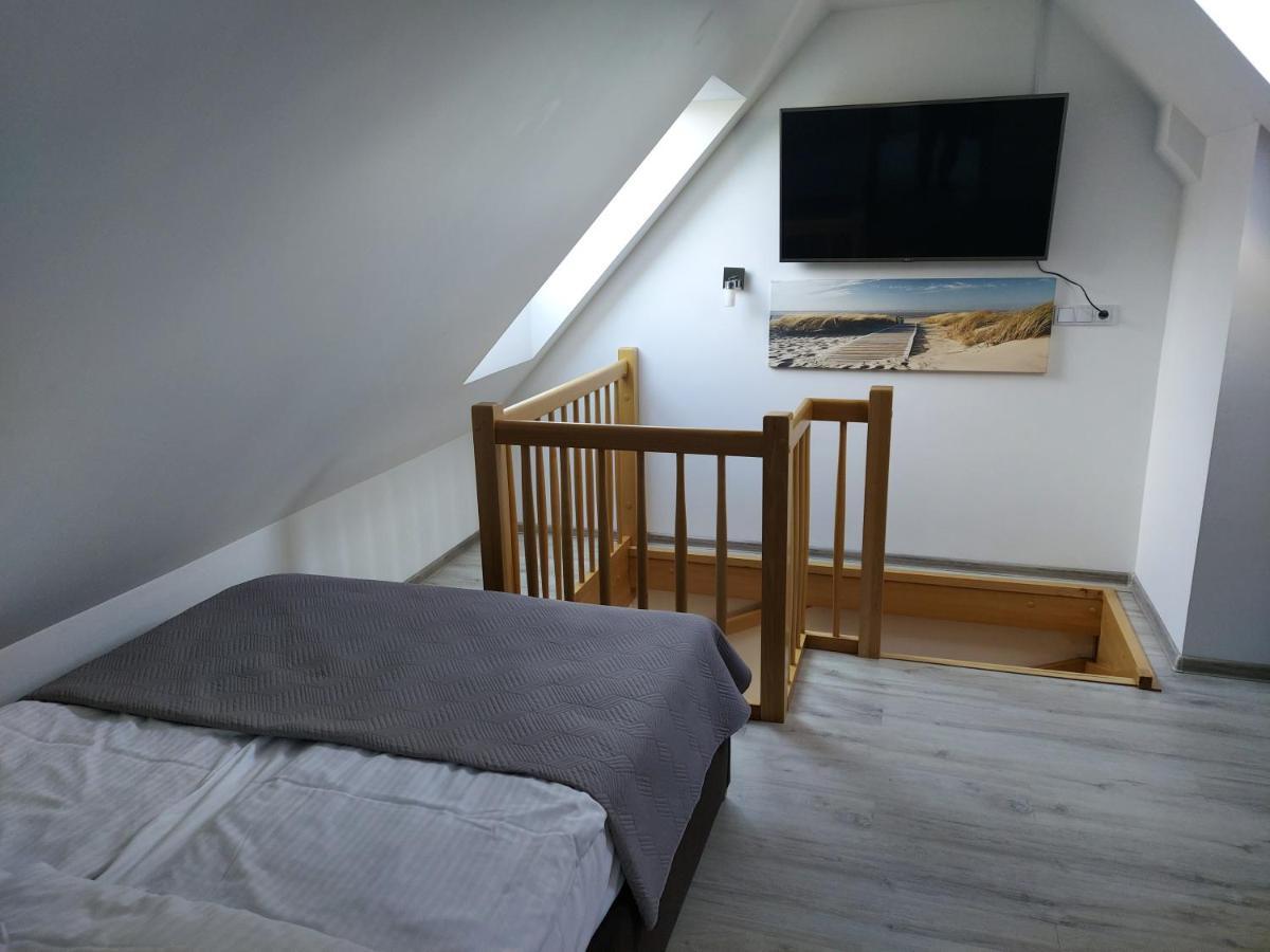 Pokoje Goscinne Silver Rogowo  Exteriör bild